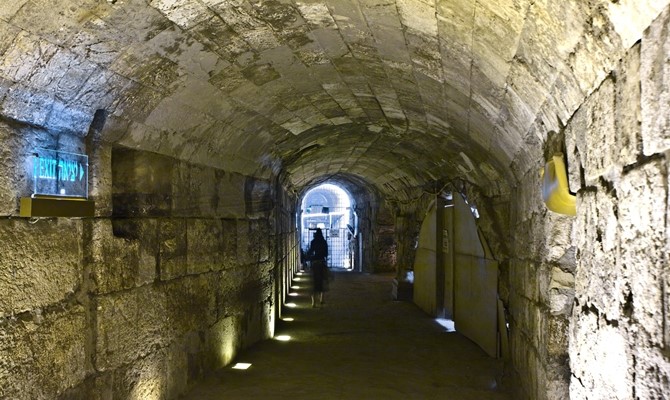 tunnel kotel